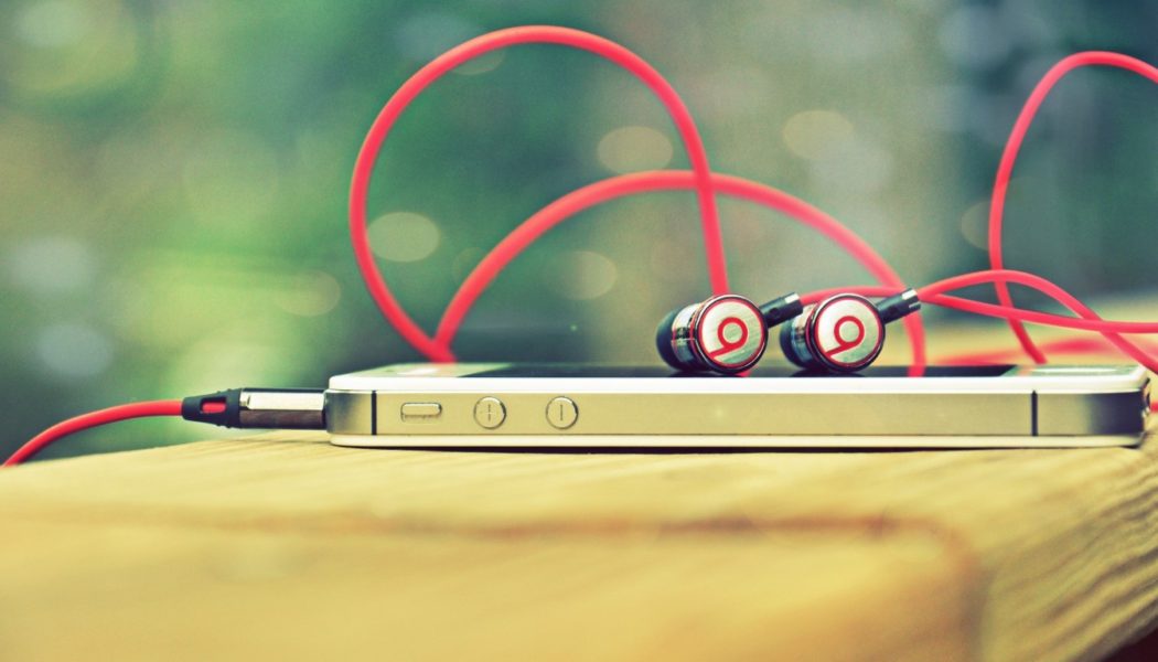 Apple buys Beats Music \m/