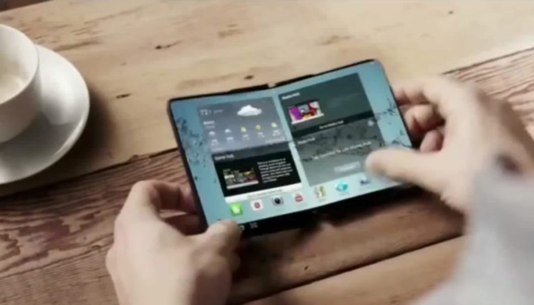 Foldable Phone From Samsung, Coming in January