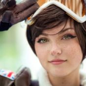 Overwatch Cosplays Just Keeps Getting Hotter (NSFW)